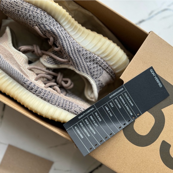Yeezy Boost 350 V2 'Ash Pearl' – Size US 5 M - Picture 6 of 6